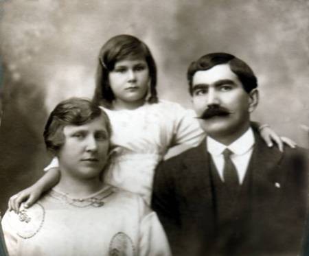 Evangelos Megaloconomos (Caponas), Auguste (Gussie) and Ruby 