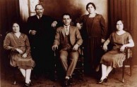 Dimitrios Nicolassos with 4 of his 5 children. 