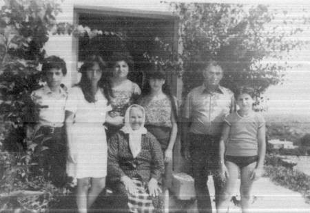 Eyklia Samios's family 