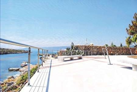 Superbly appointed park and recreation area in Avlemonas 