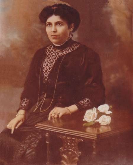 Portrait of my grandmother, Agapi Lianos (nee Comino) c.1900 