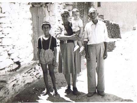 Anastasopoulos family - Perlegianika 