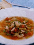 White bean soup with parsley 