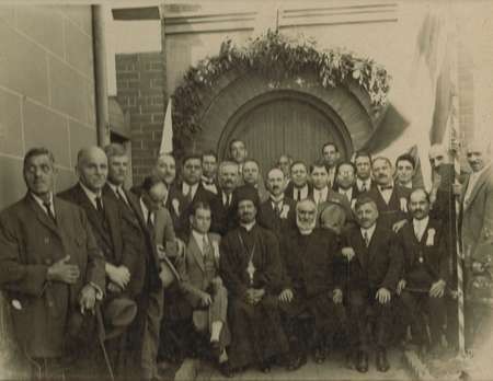 Committee of the Church of Ayia Triatha, Surry Hills in the 1920's - Sc0046B