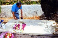 Sept 2008. (5) Toki Koizumi, the grandson of Lafcadio Hearn visits Kythera to pay homage to his grandparents. 